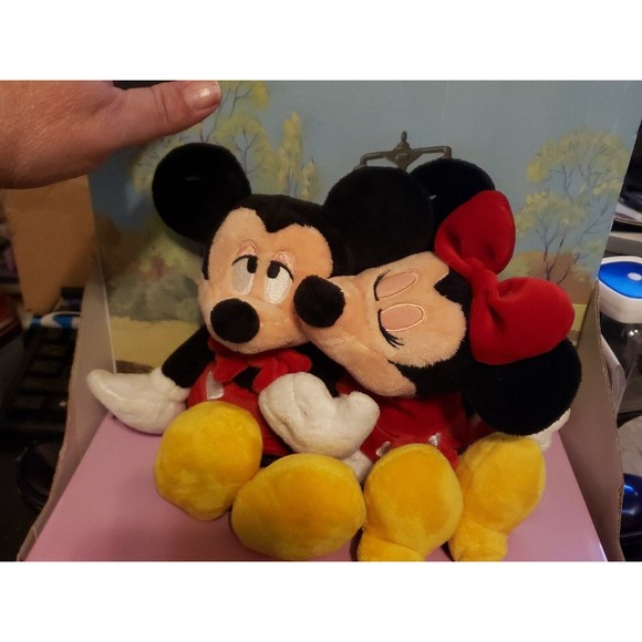 Disney Store Minnie Mouse, Mickey Mouse Kissing Mickey Plush Please Read! New - Picture 3 of 3